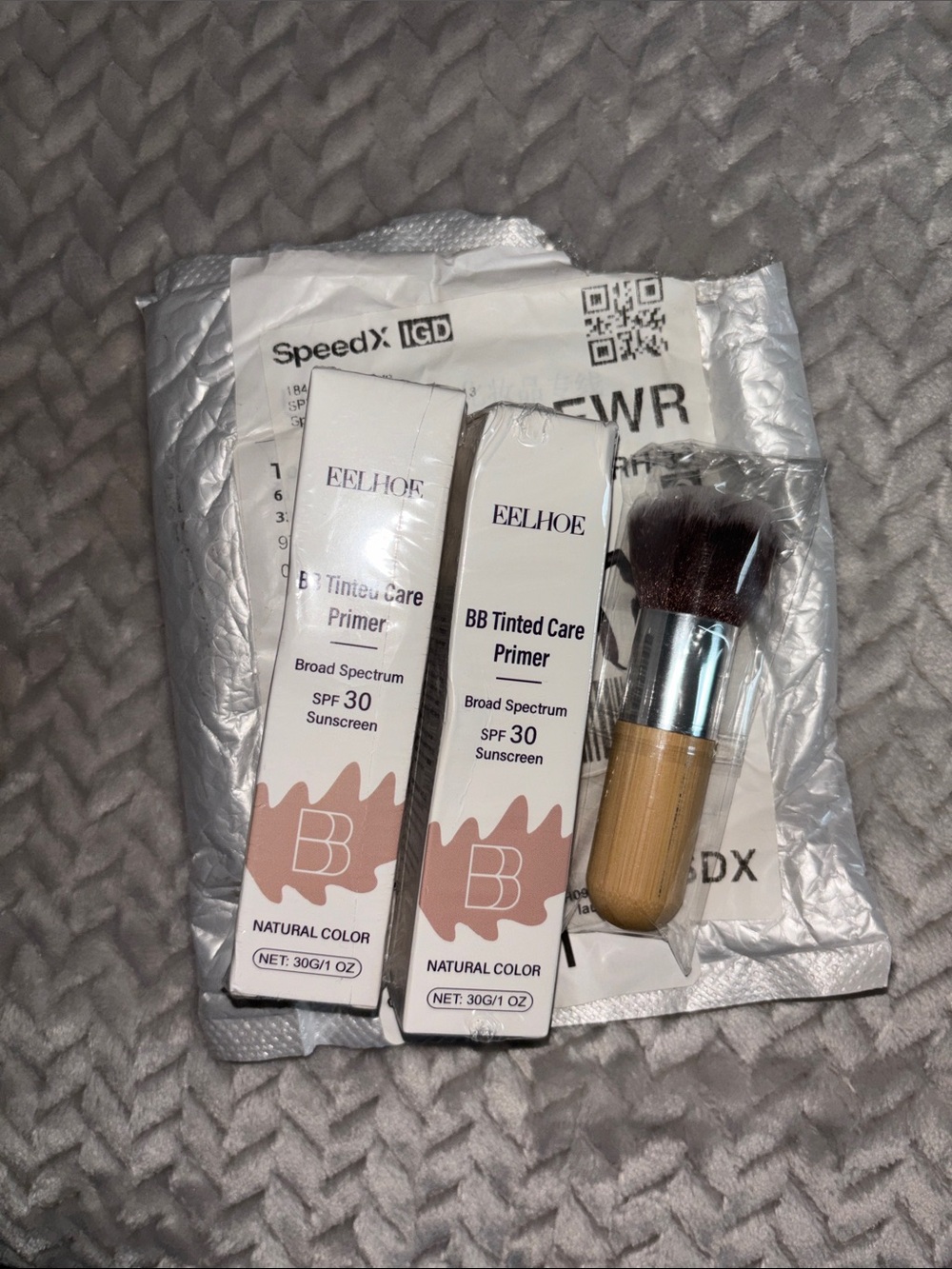 BB Tinted Care Primer SPF 30 - Natural Color with brush